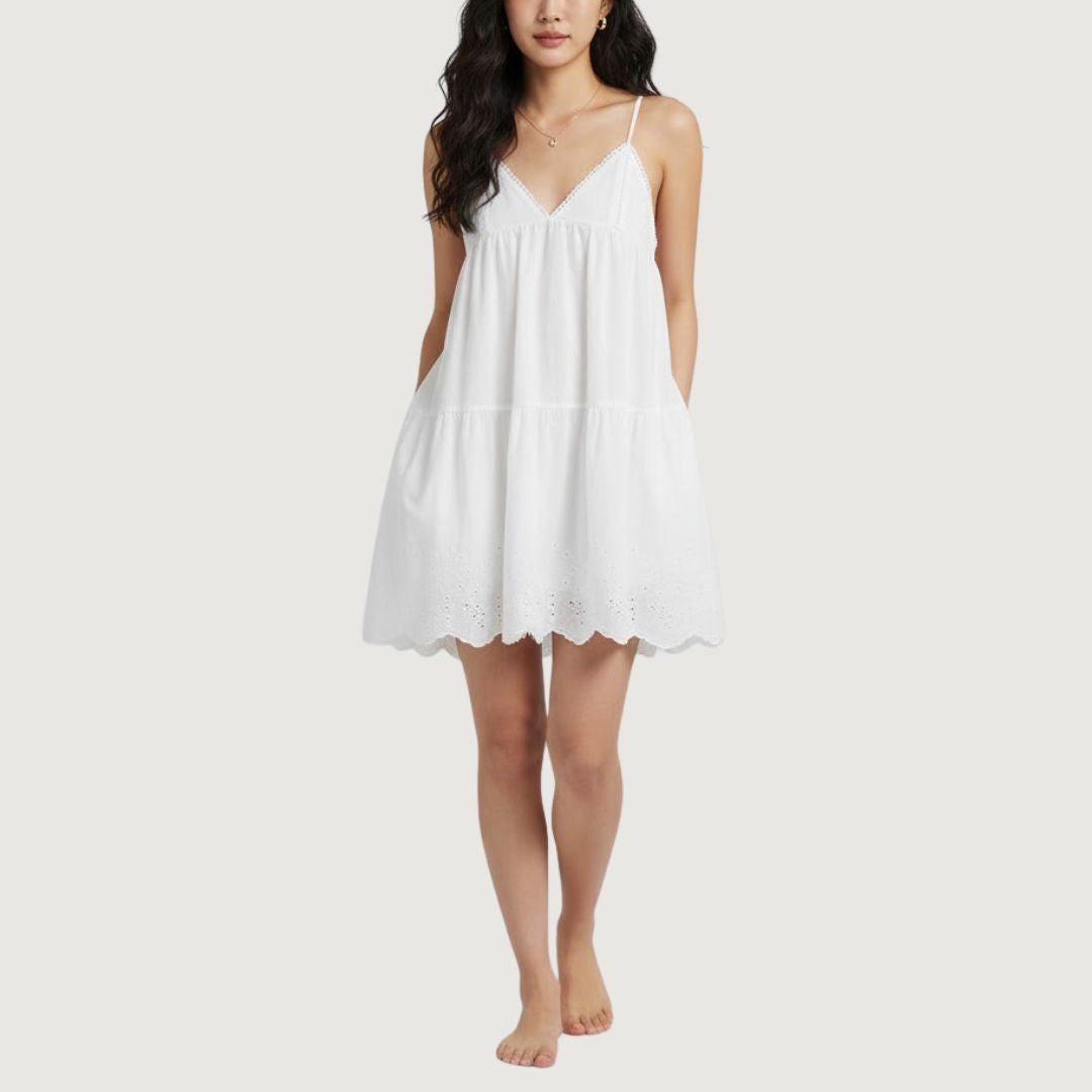 Vestido Corto Escote Bordado