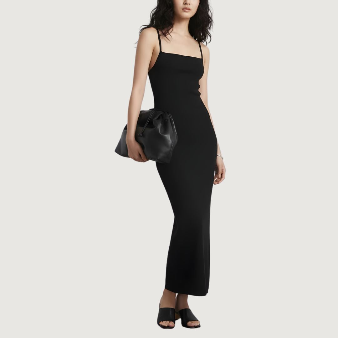 Vestido Tubo Escote Cuadrado Negro- Kagteil
