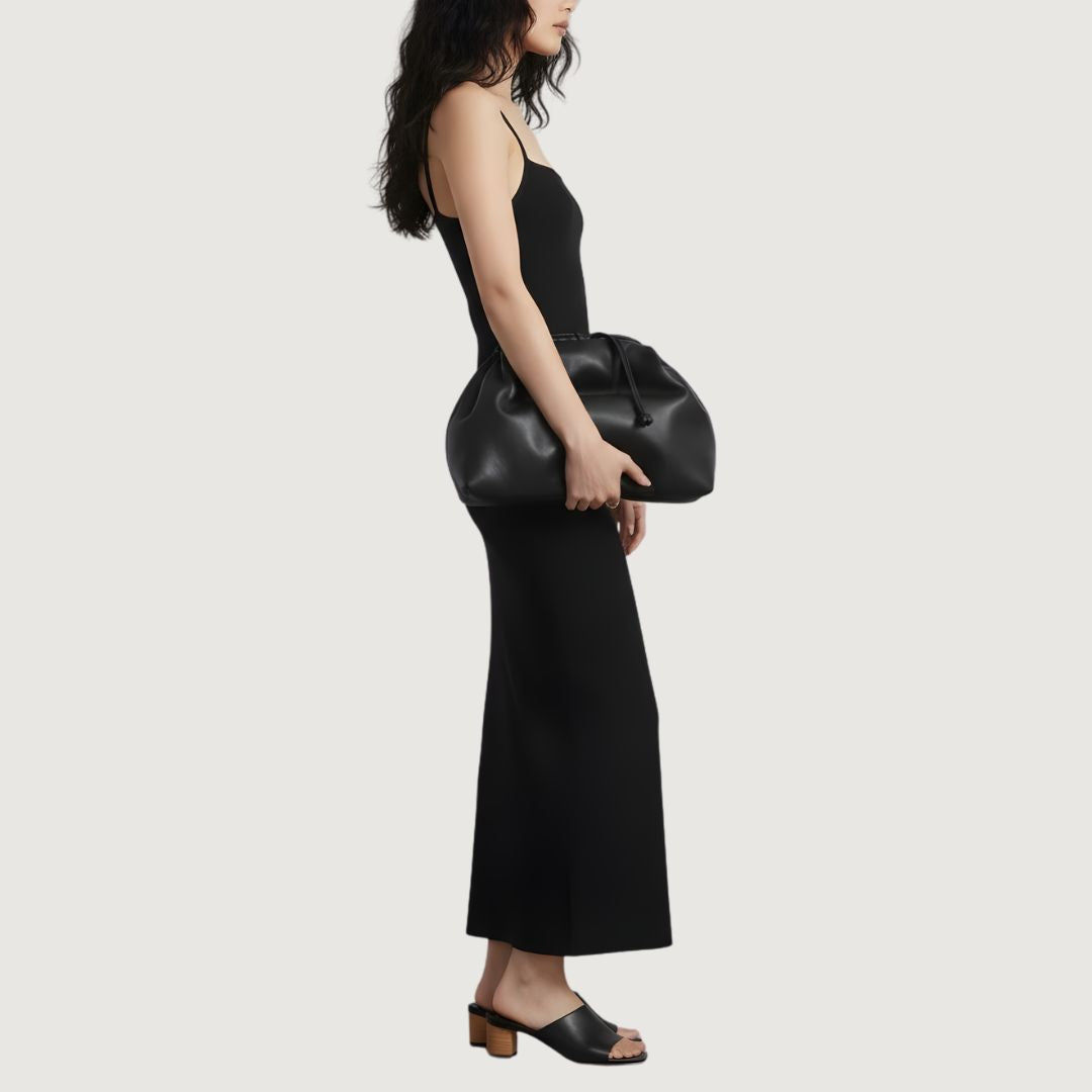 Vestido Tubo Escote Cuadrado Negro- Kagteil