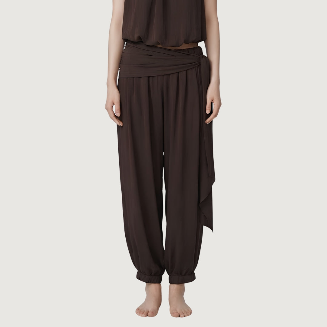 Relaxed Tapered Pants