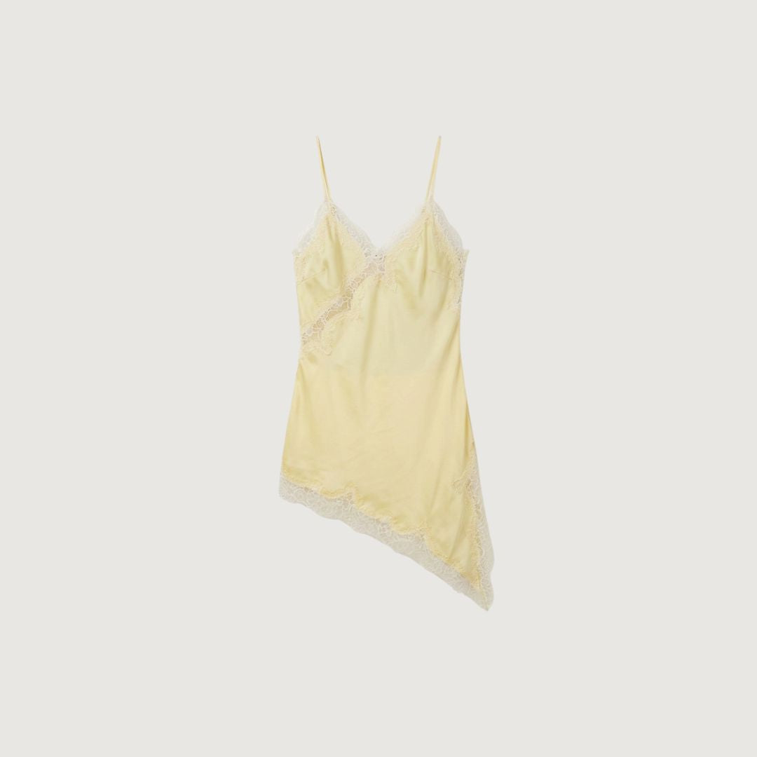 Blusa Lace Asimetrica Buttercream